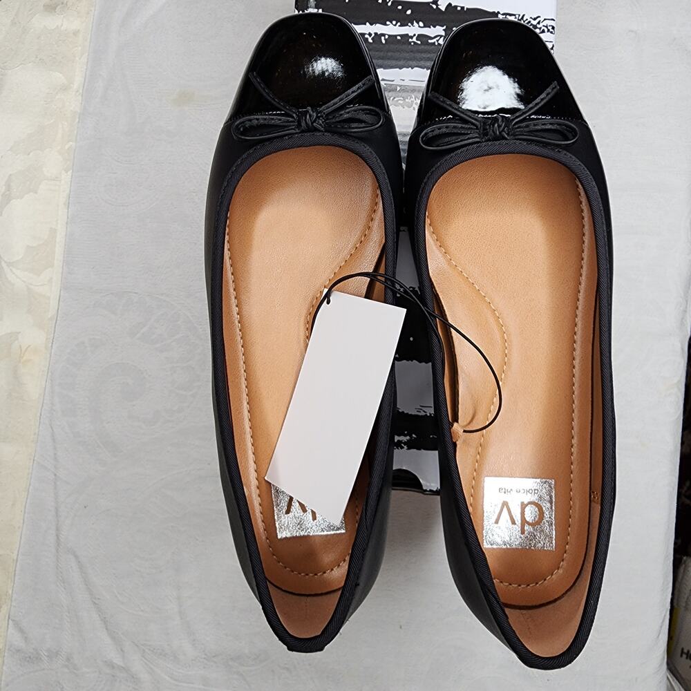 DV by Dolce Vita Women's Black Classic Balletcore  Modern Feminine Flat Size 10.